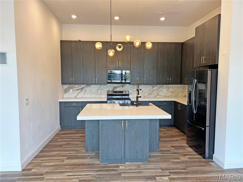 26069072 Property Photo 3
