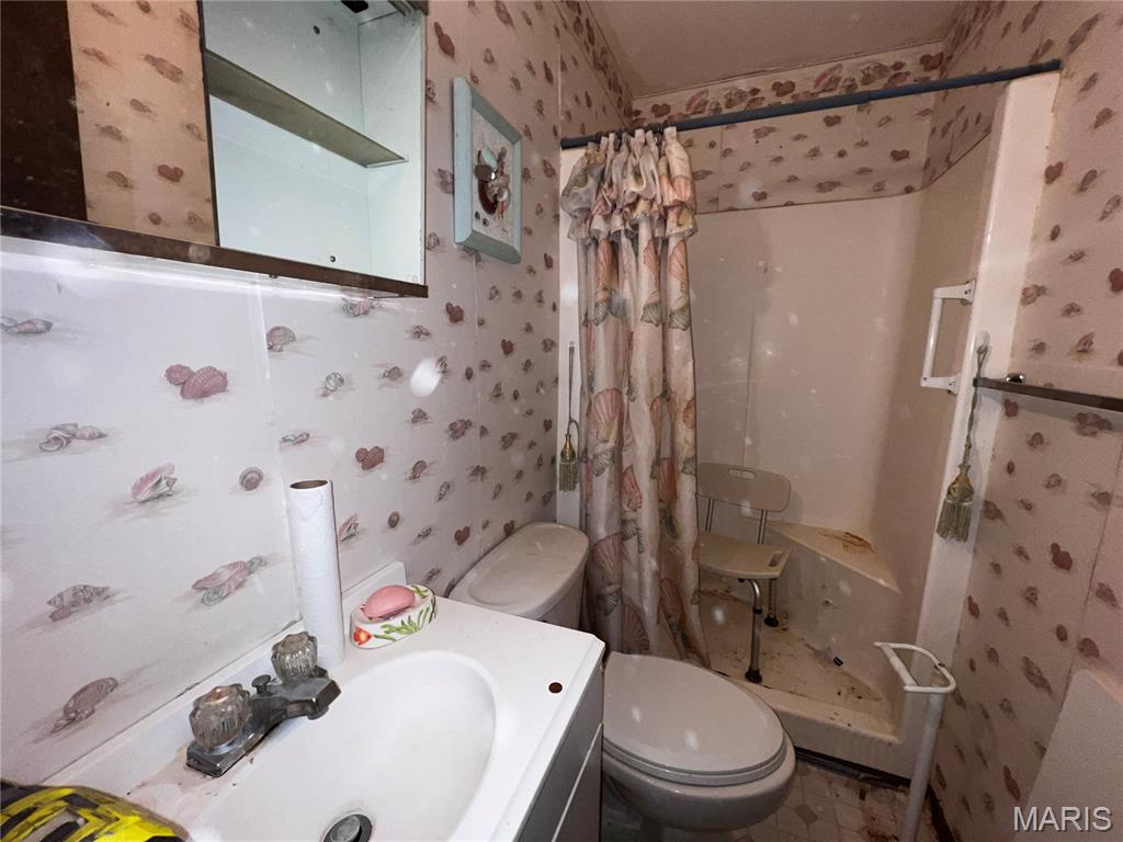 24 Courtesy Lane Property Photo 5