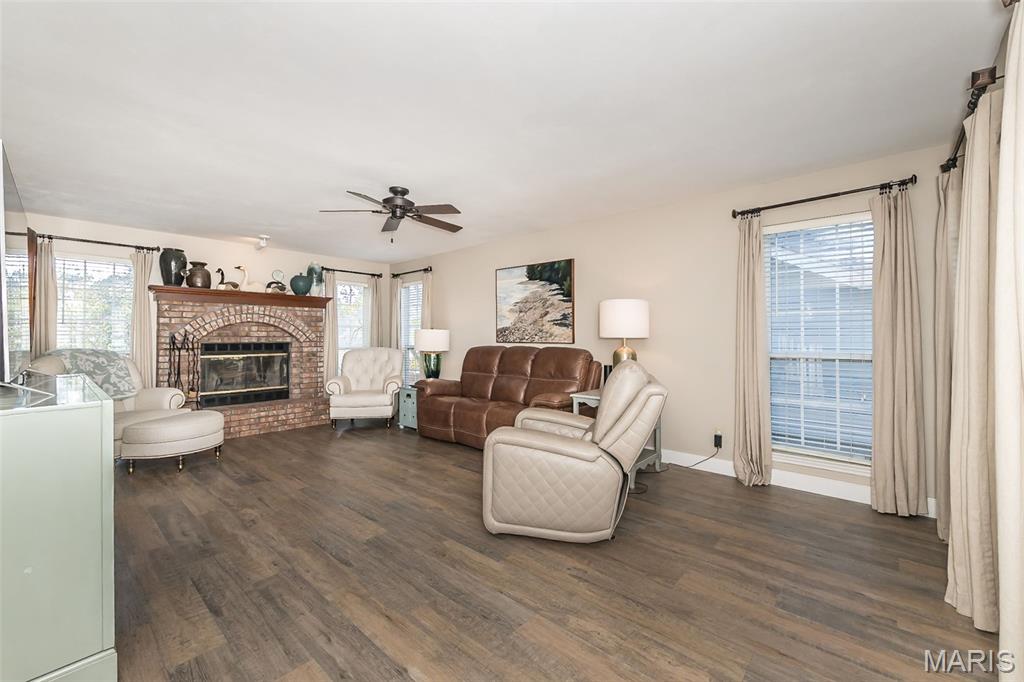 902 Palm Bay Drive Property Photo 3