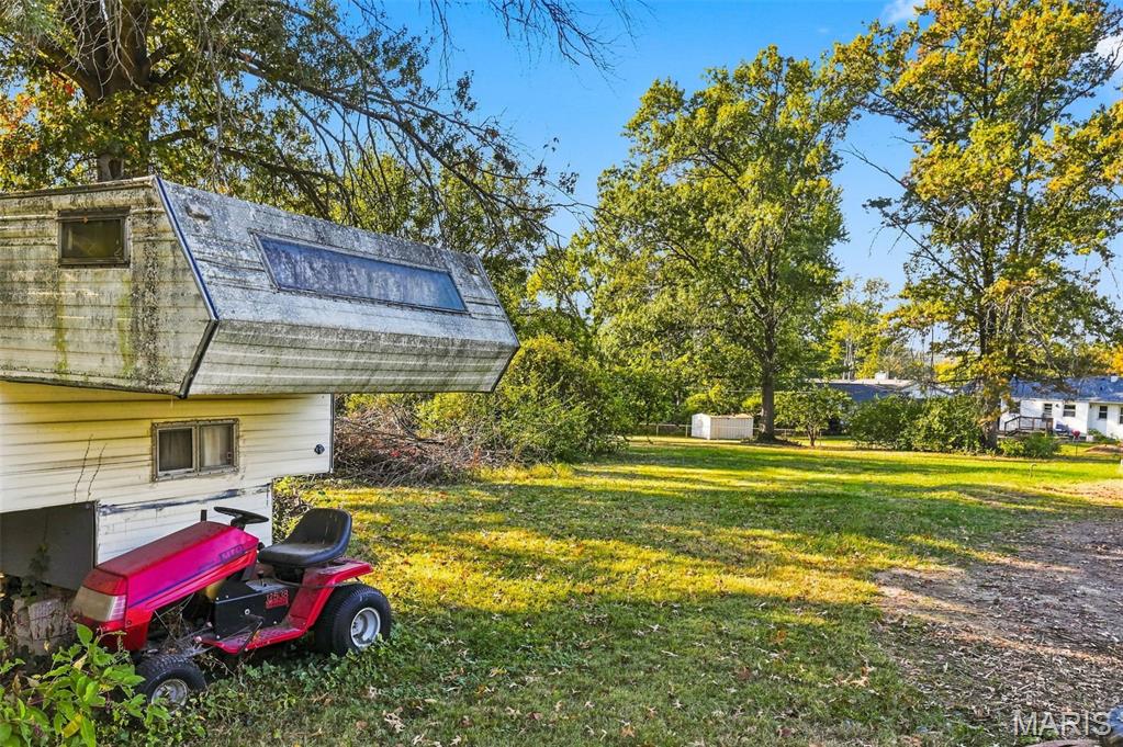 833 S Sappington Road Property Photo 16