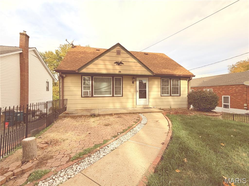 7915 Wolz Avenue Property Photo 1