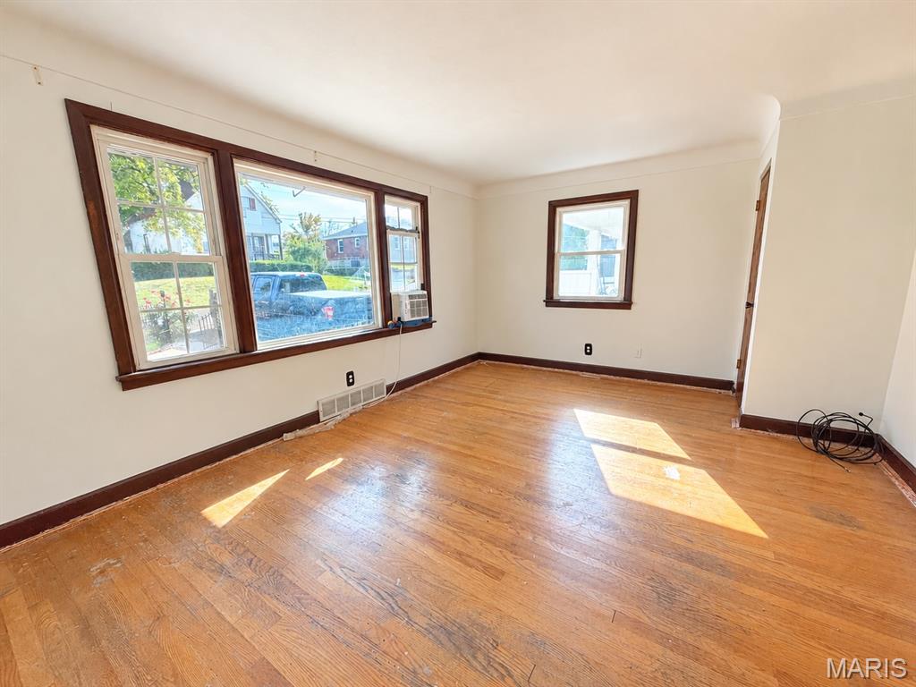 7915 Wolz Avenue Property Photo 4