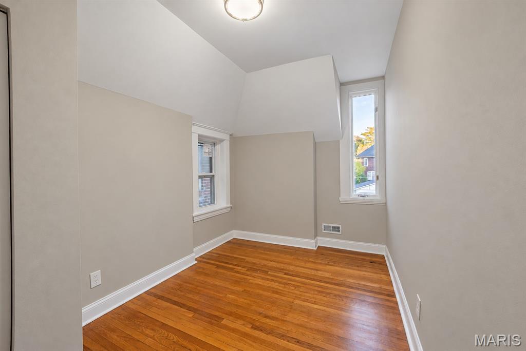 4015 Flad Avenue Property Photo 24