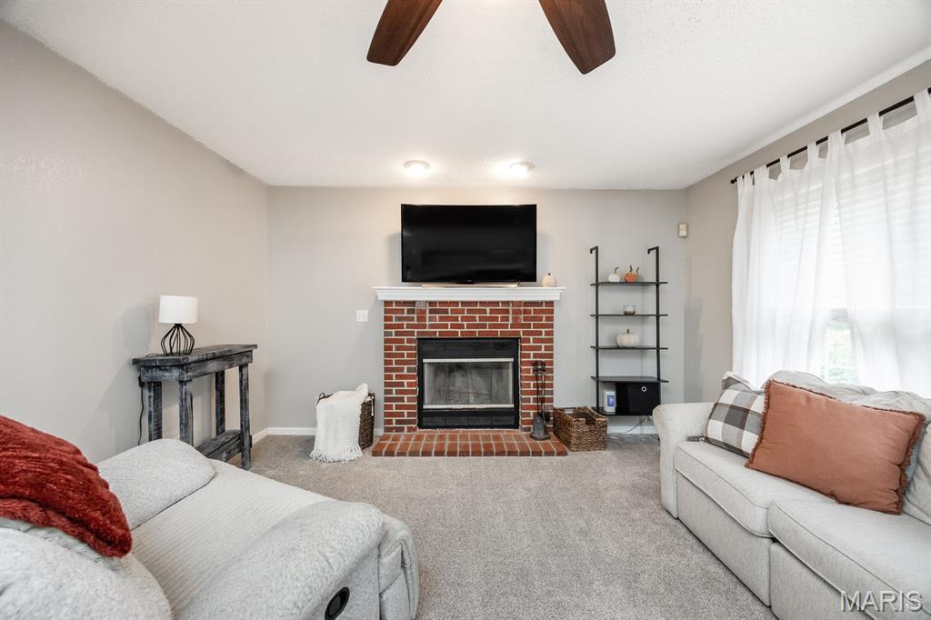 2751 Woodfield Drive Property Photo 6