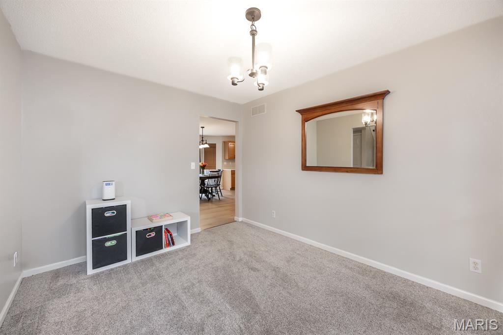 2751 Woodfield Drive Property Photo 14