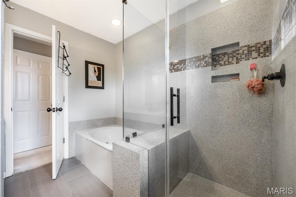 2751 Woodfield Drive Property Photo 21