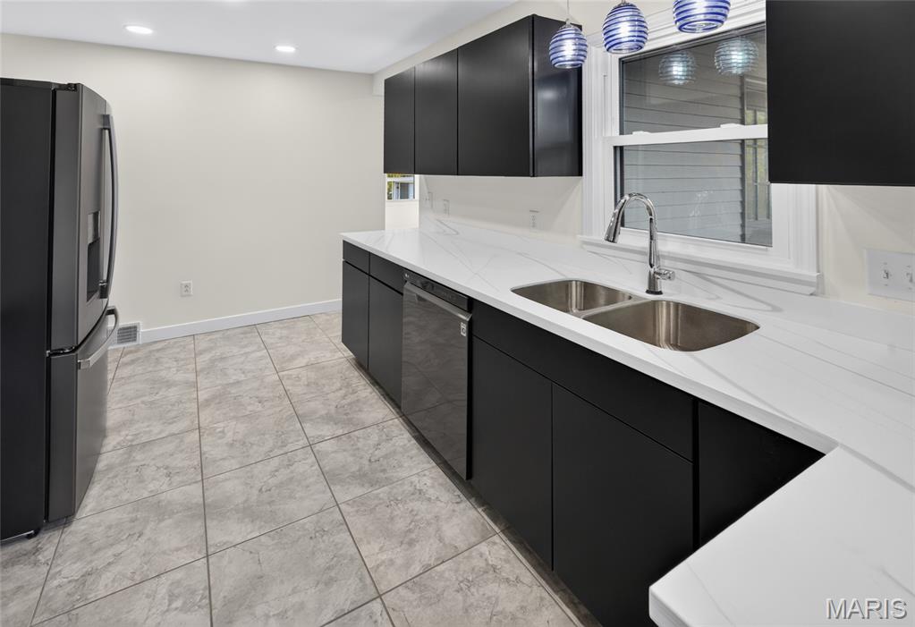 2039 Woodlawn Avenue Property Photo 18