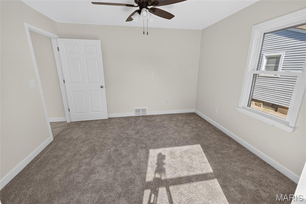 2039 Woodlawn Avenue Property Photo 24