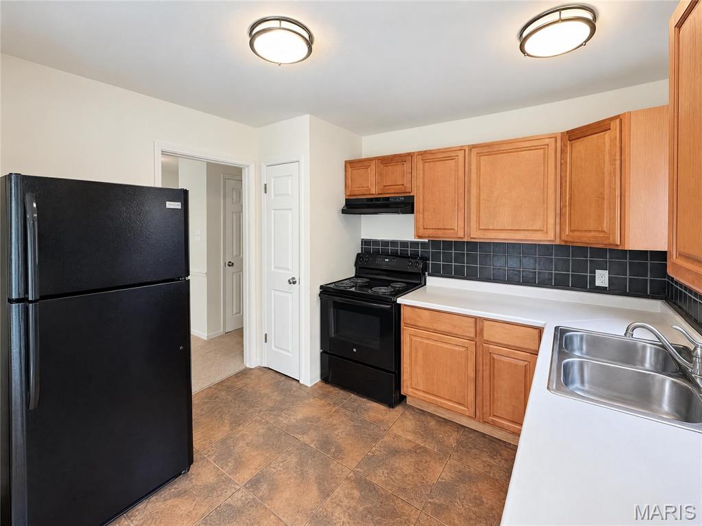 1505 Burning Tree Drive Property Photo 3