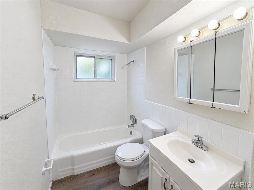 1505 Burning Tree Drive Property Photo 12