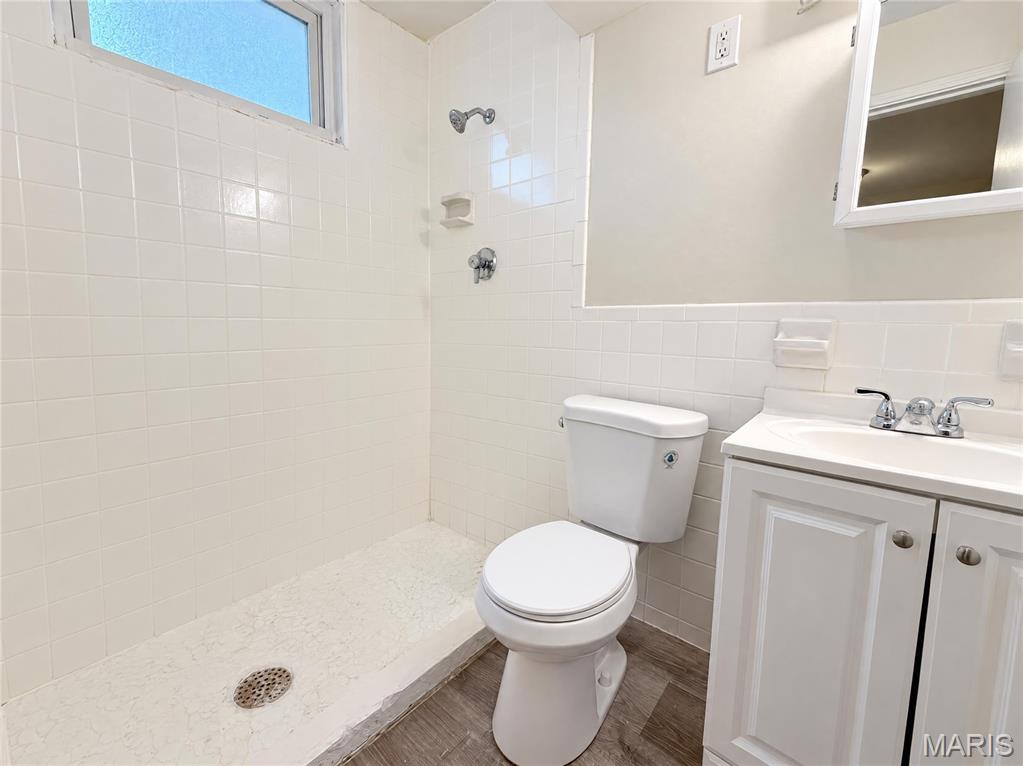 1505 Burning Tree Drive Property Photo 17