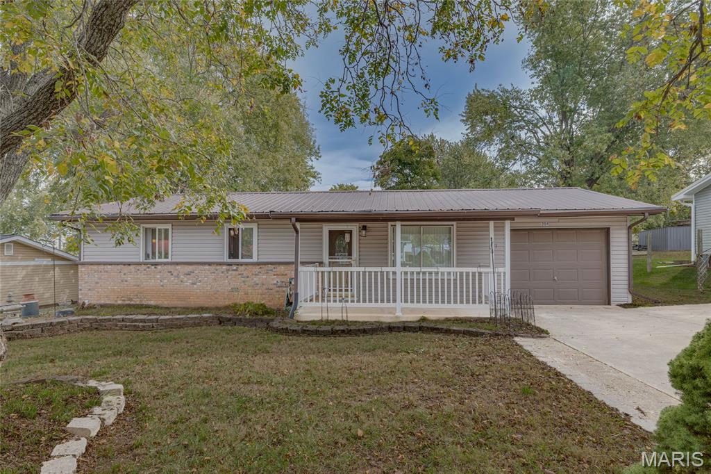 204 Lorraine Drive Property Photo 1