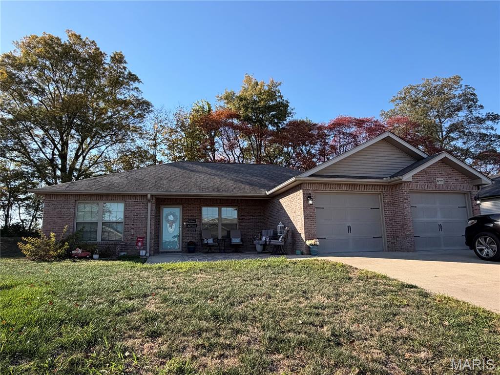 677 Hillcrest Drive Property Photo 1