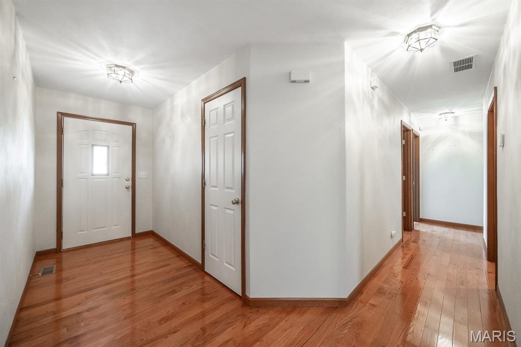 1864 Spruce Hill Drive Property Photo 9