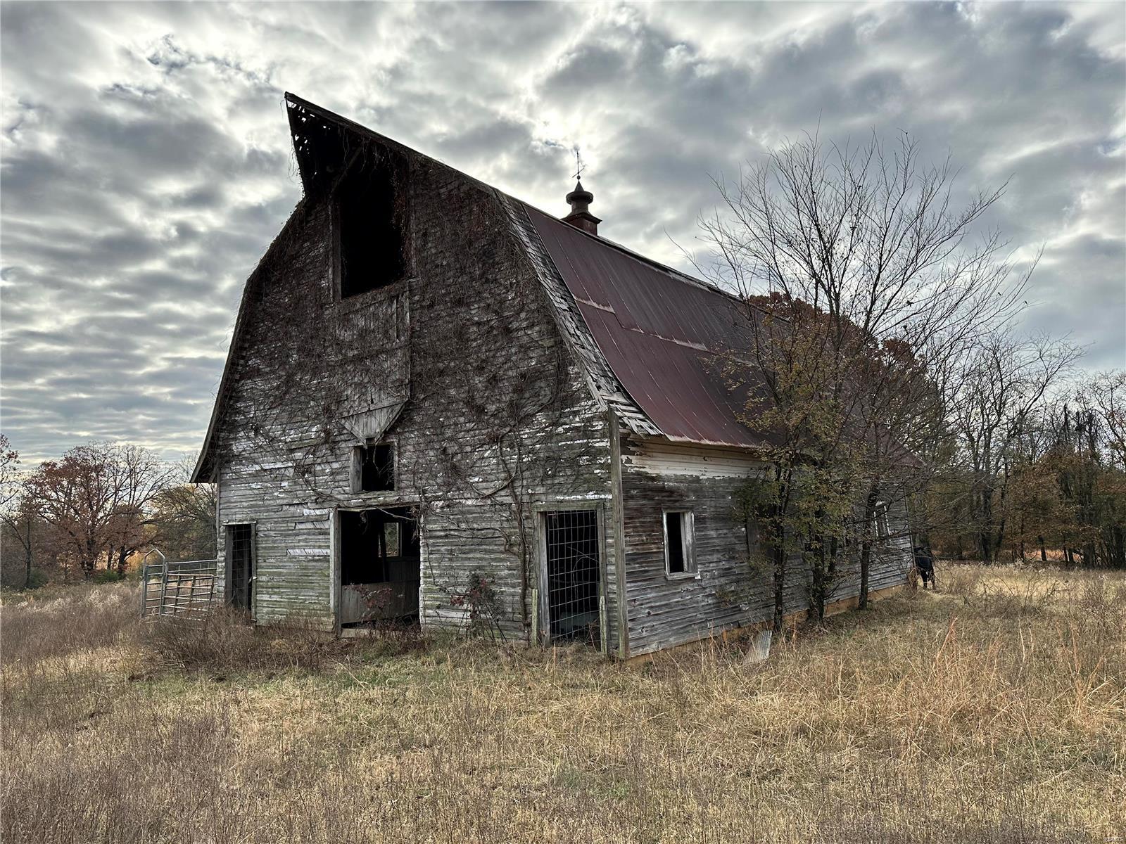 0 Cr N-9 Property Photo 2