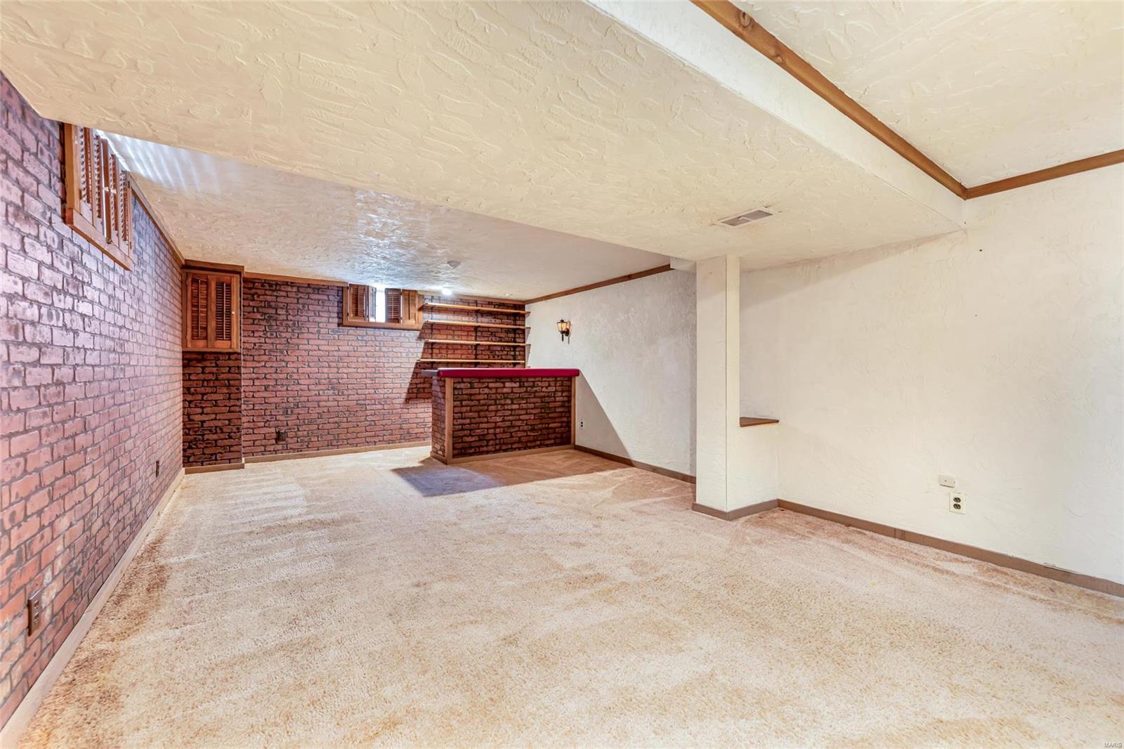 5826 Jamieson Avenue Property Photo 20