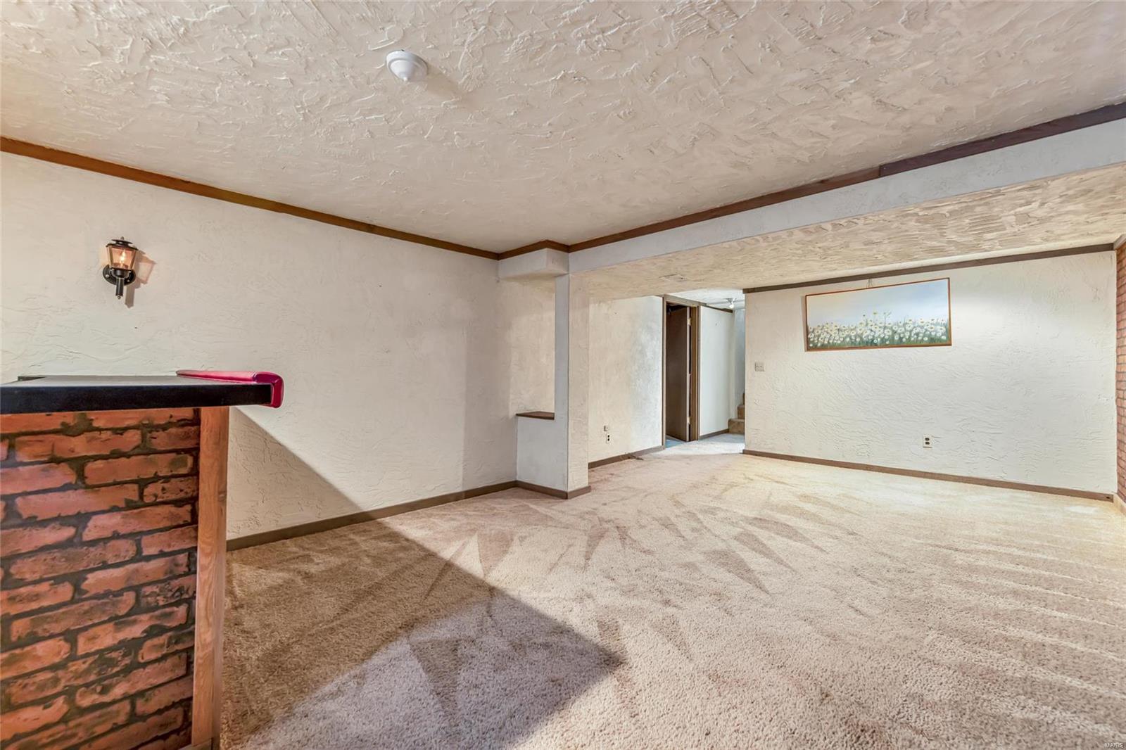5826 Jamieson Avenue Property Photo 21
