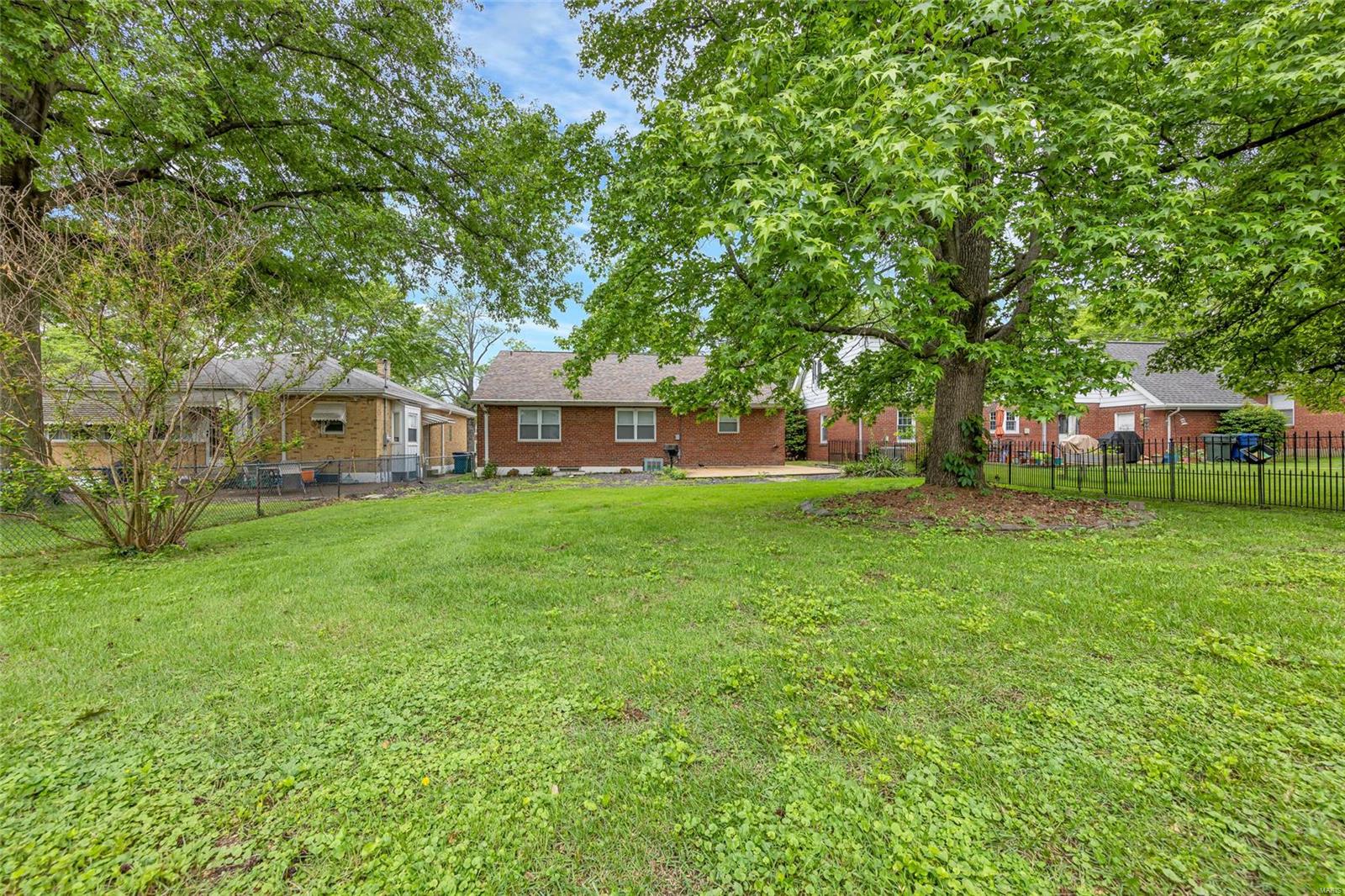 5826 Jamieson Avenue Property Photo 26