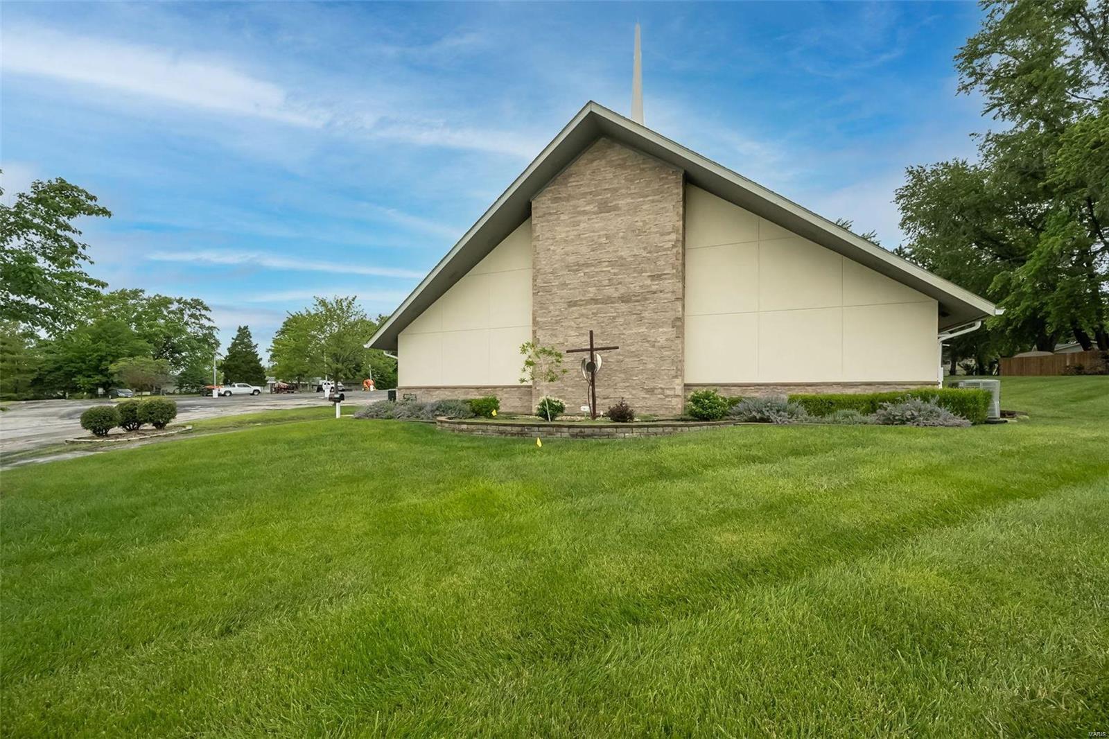 6930 Mexico Road Property Photo