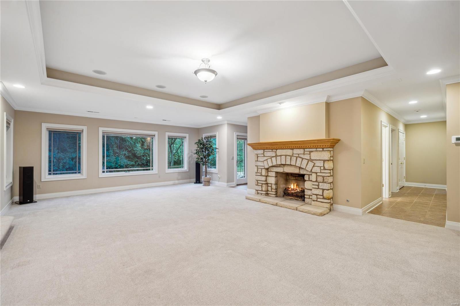 607 Greenwich Green Lane Property Photo 24
