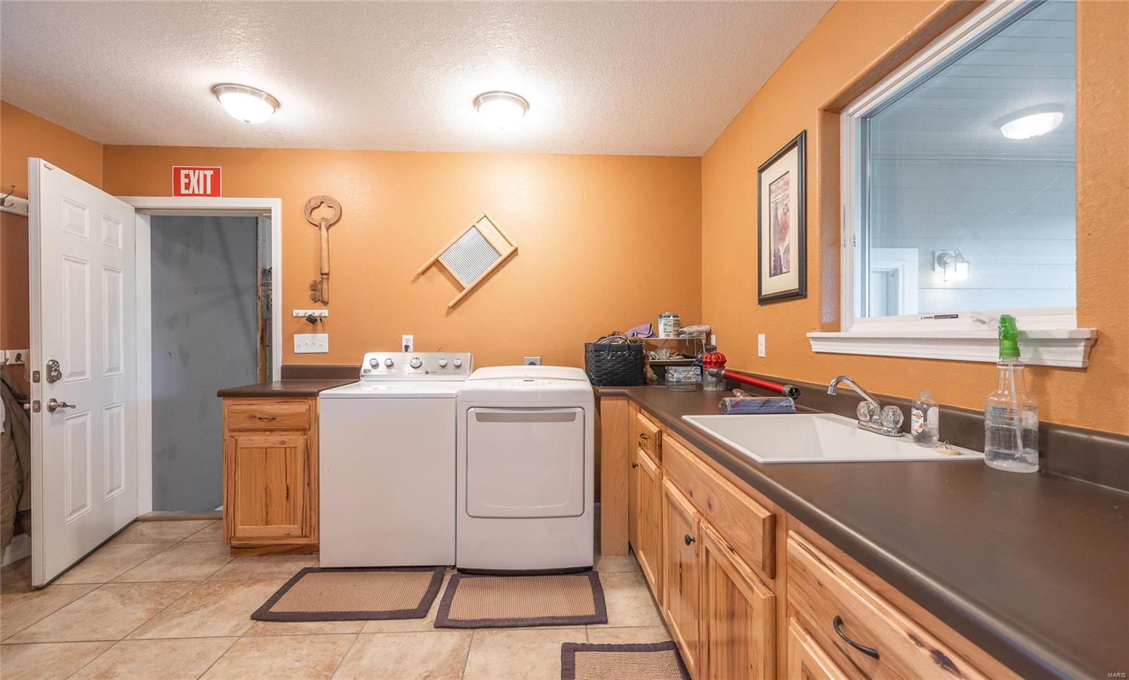 4243 Highway Oo Property Photo 9
