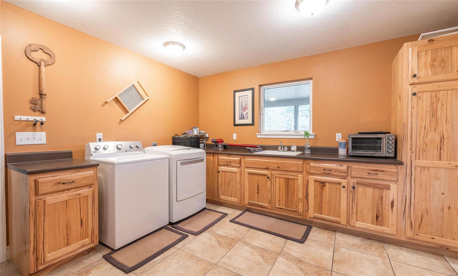 4243 Highway Oo Property Photo 10