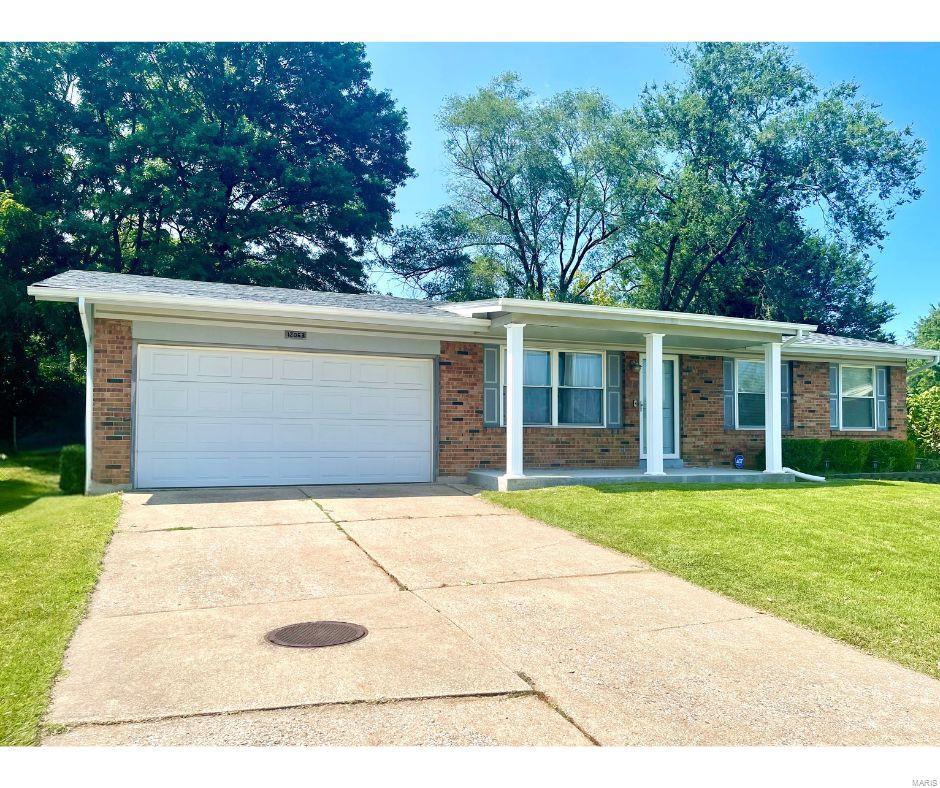 12063 Trampe Heights Lane Property Photo 3