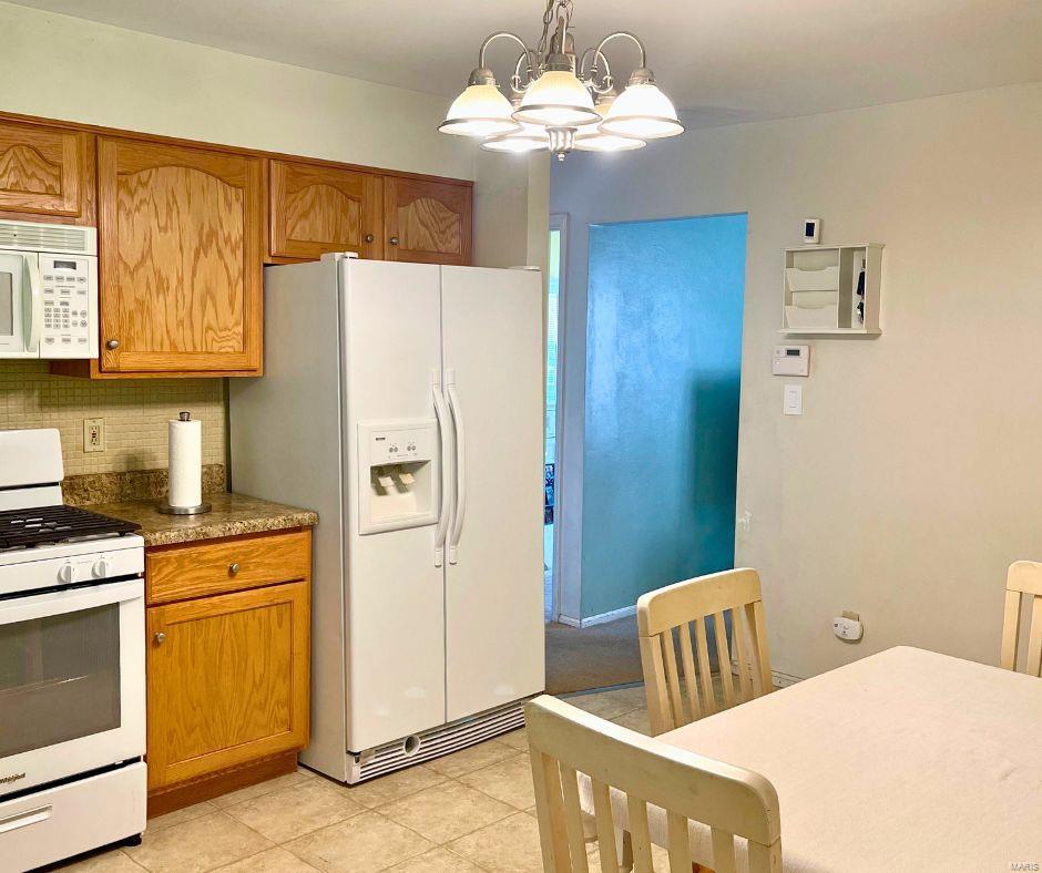 12063 Trampe Heights Lane Property Photo 7