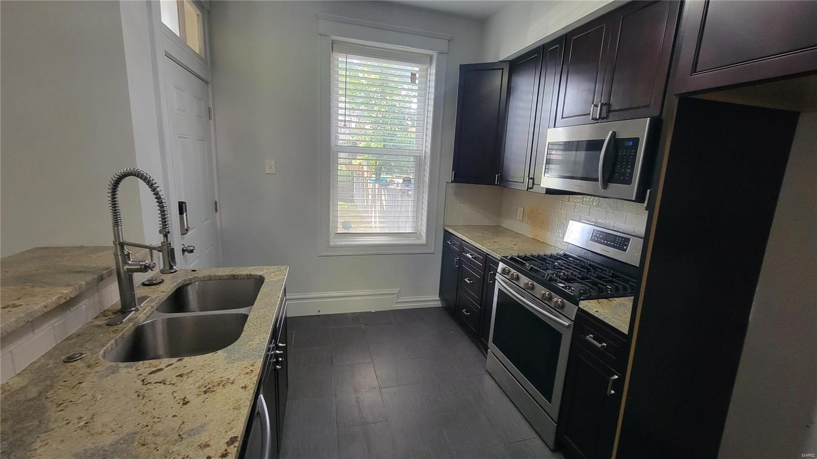 3253 Texas Avenue Property Photo 12