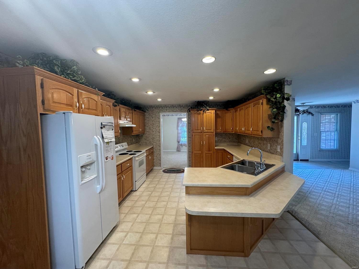 591 D Street Property Photo 3