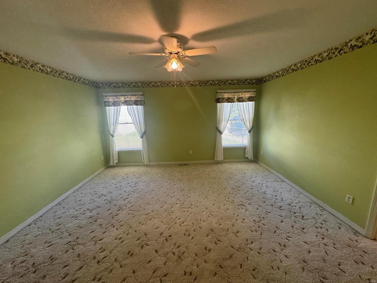 591 D Street Property Photo 12