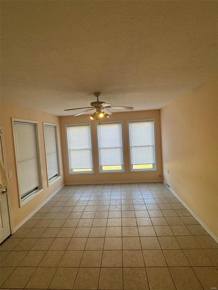 591 D Street Property Photo 15