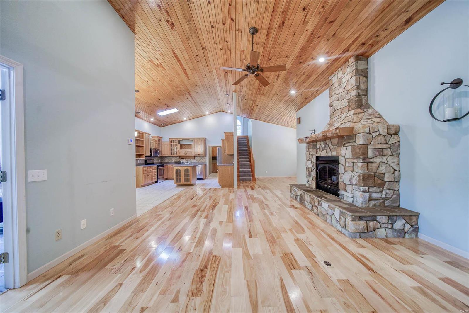 10925 Highway 63 Property Photo 5