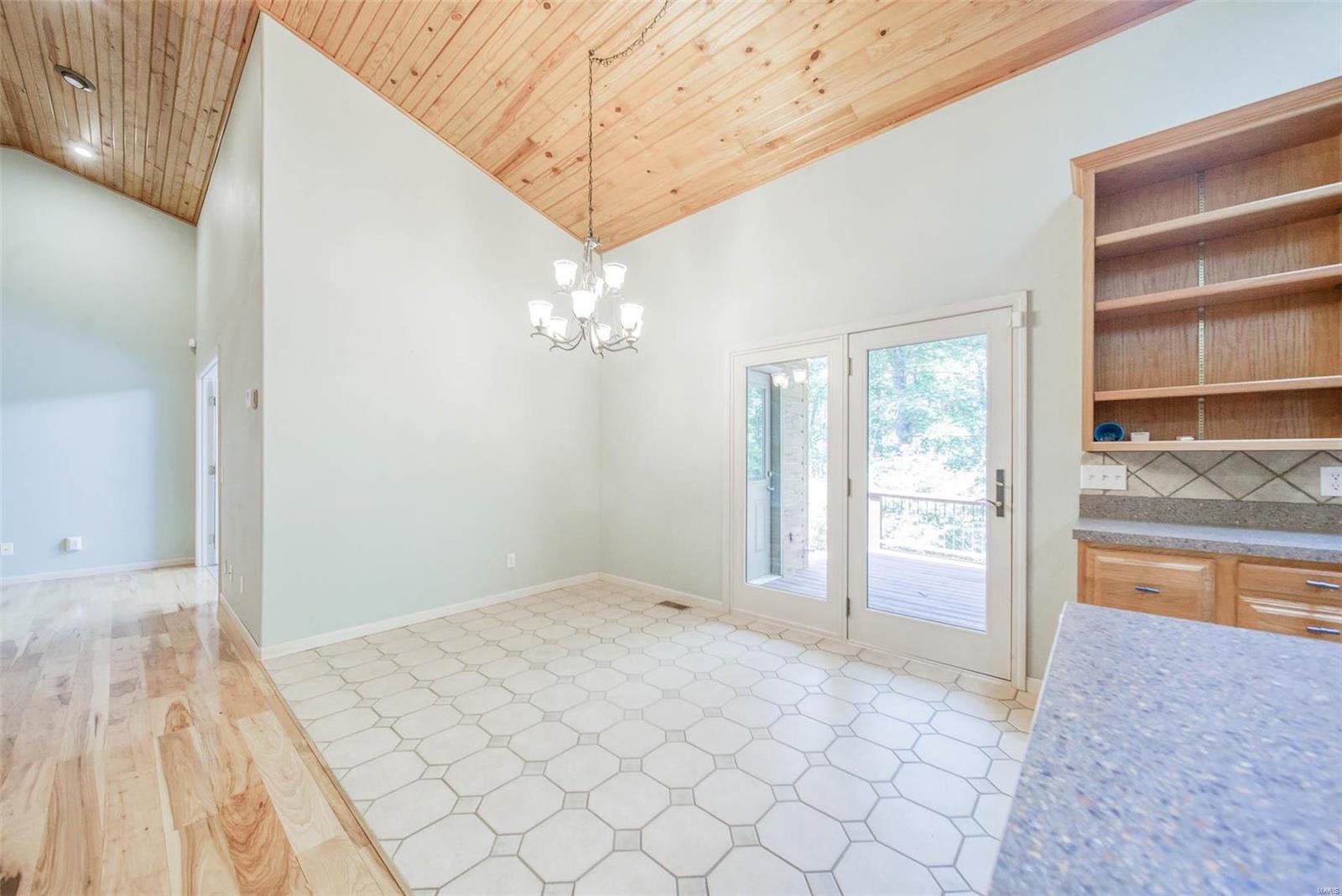 10925 Highway 63 Property Photo 14