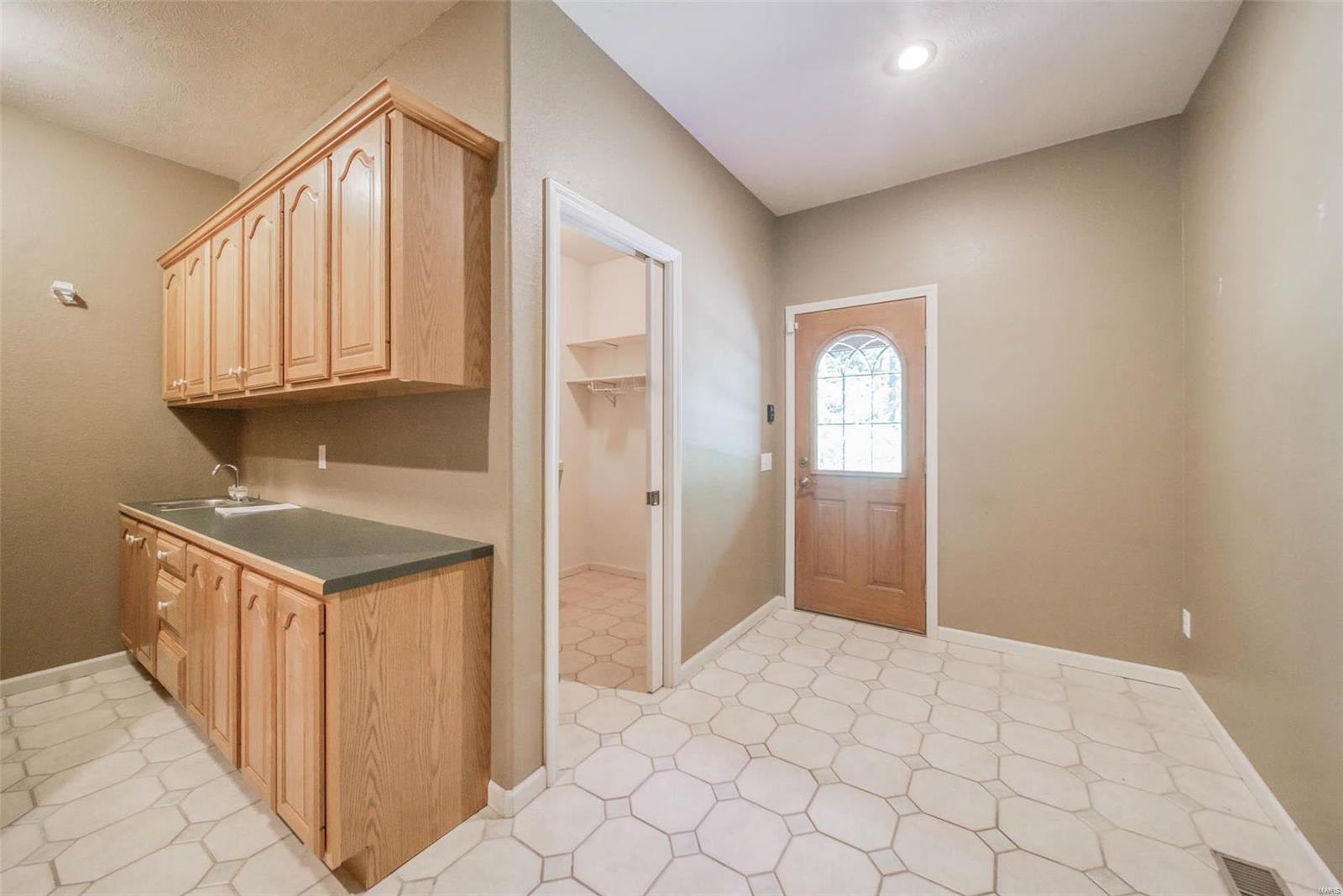 10925 Highway 63 Property Photo 18