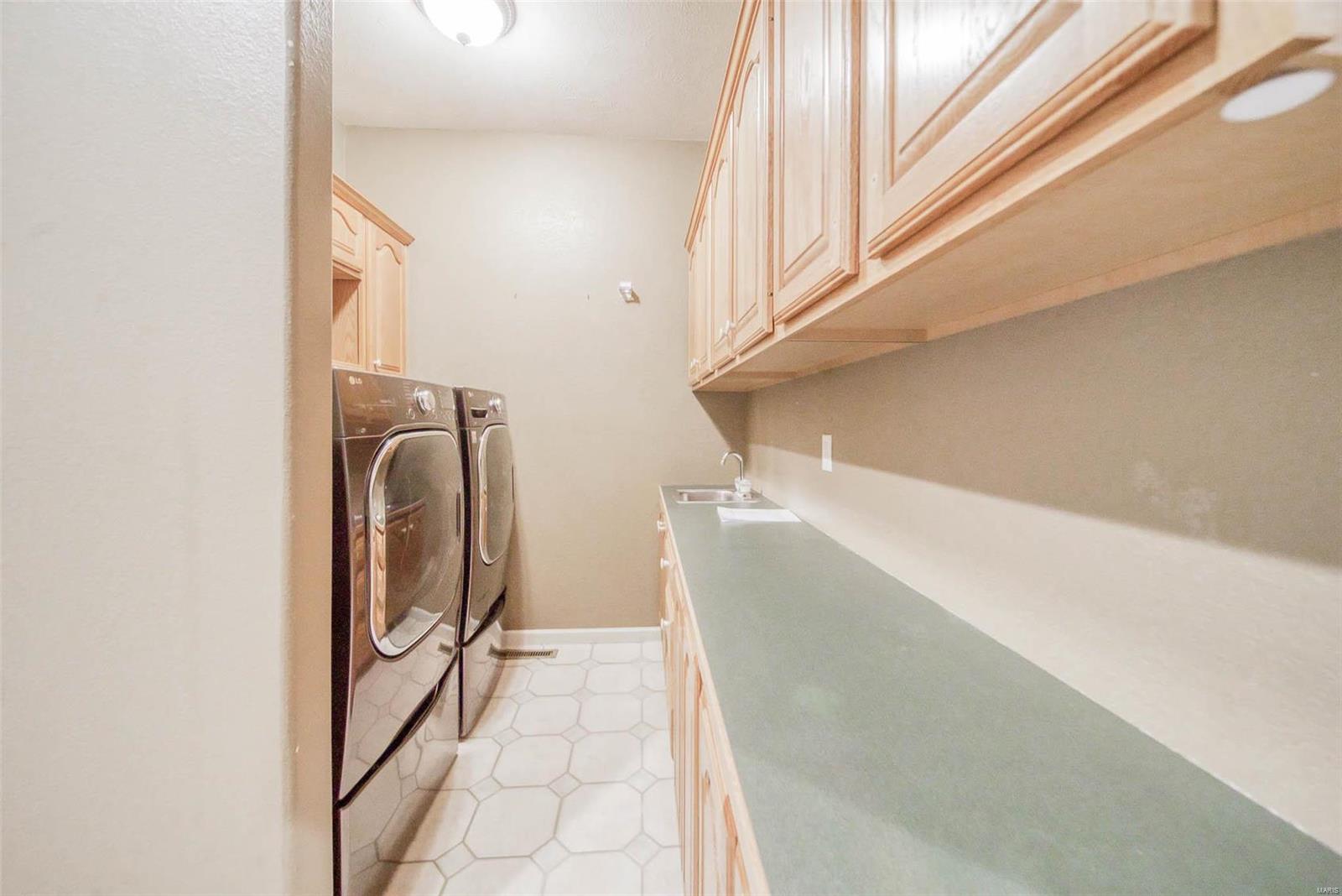 10925 Highway 63 Property Photo 19