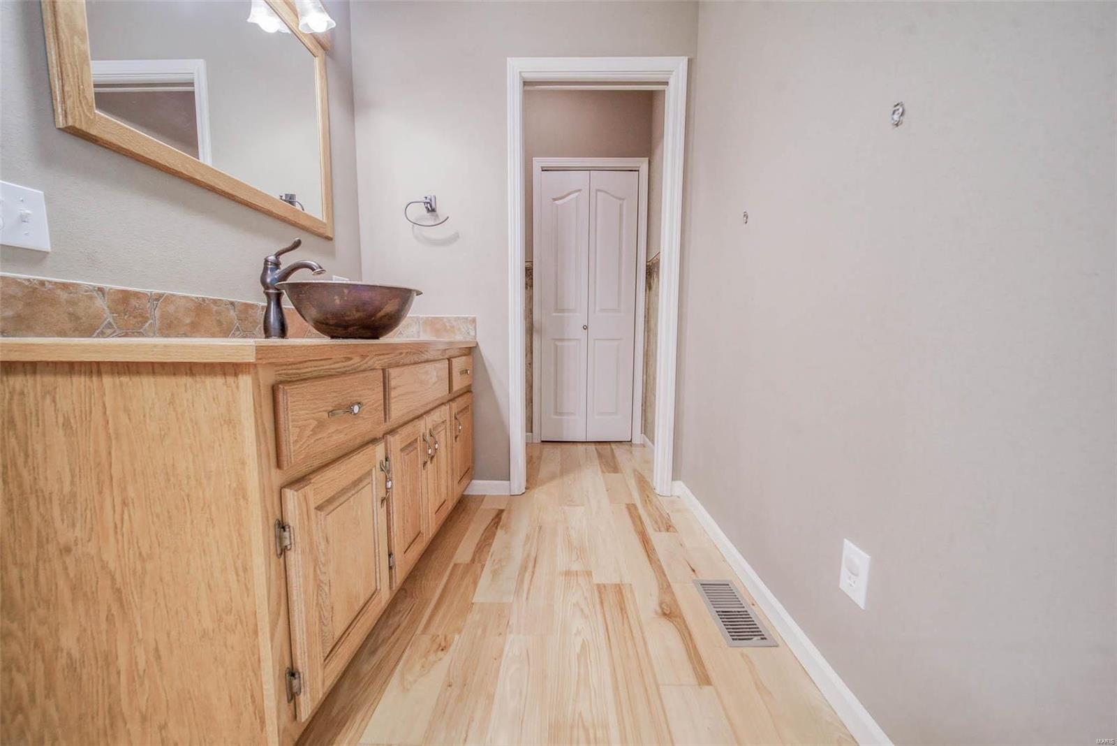 10925 Highway 63 Property Photo 32