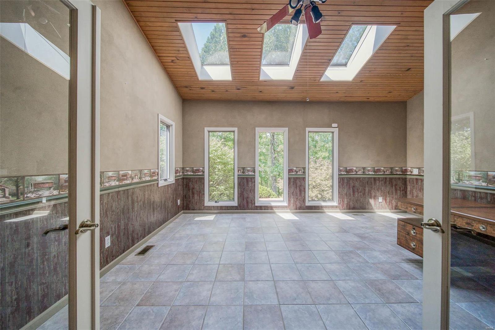 10925 Highway 63 Property Photo 38