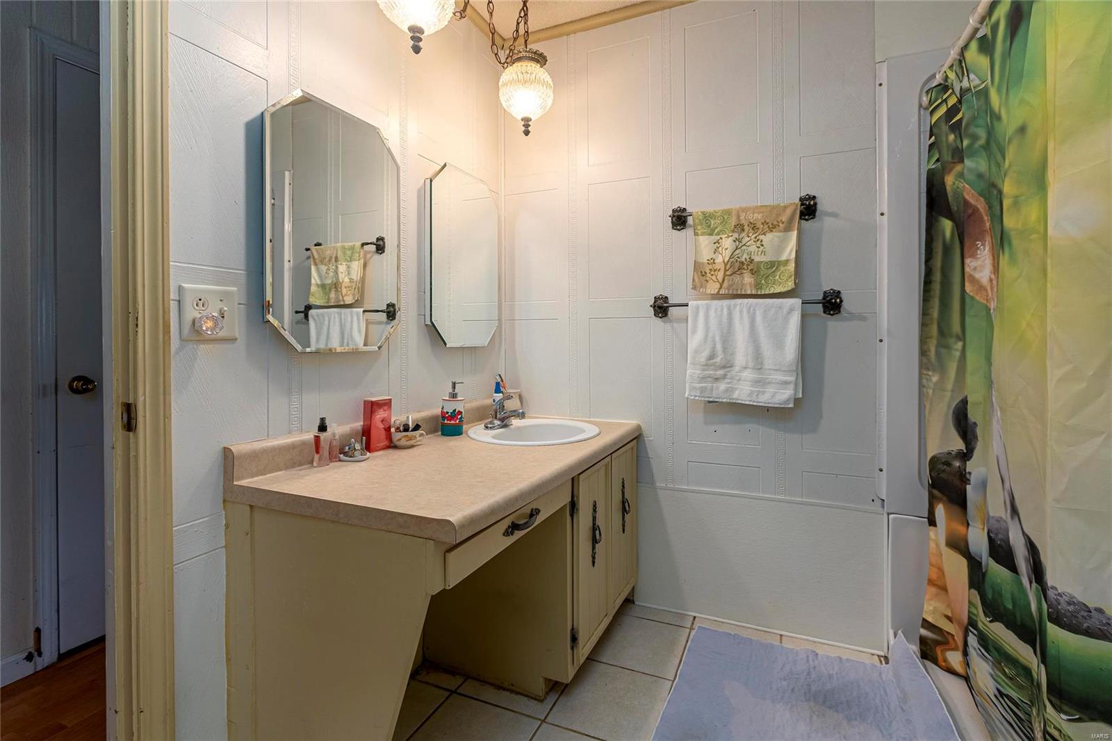 3210 Cottonwood Property Photo 5