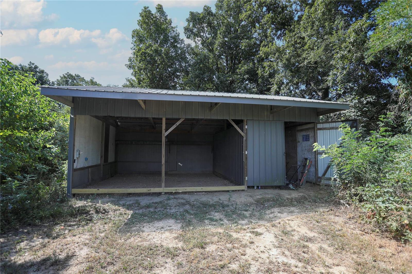 17800 County Road 527 Property Photo 5
