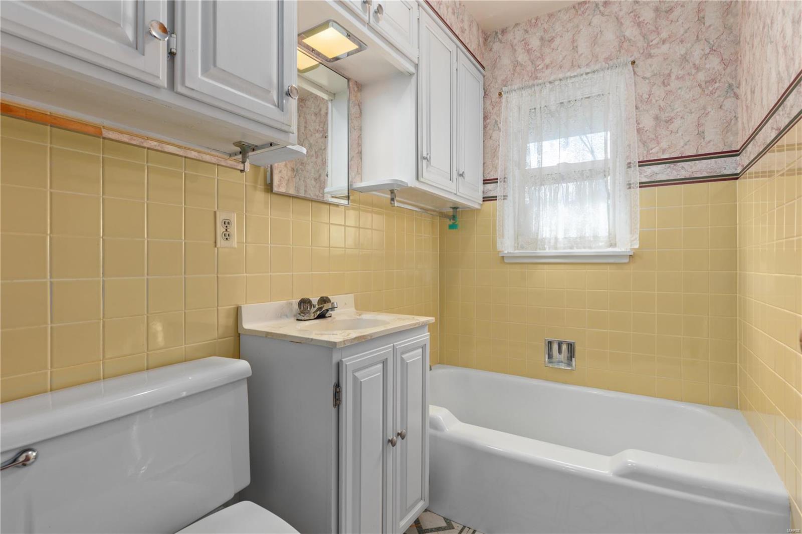 206 W Phillips Street Property Photo 22