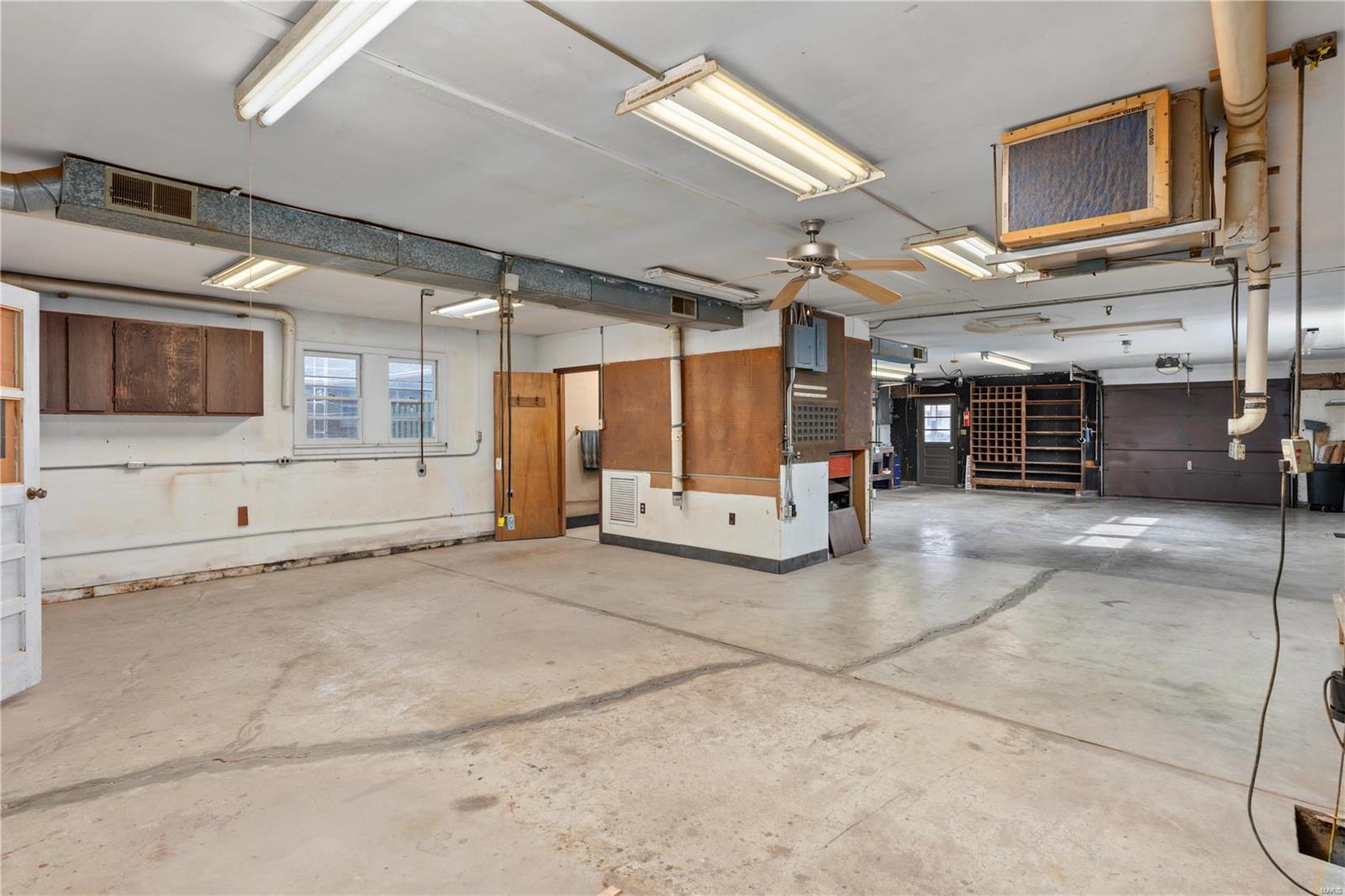 206 W Phillips Street Property Photo 31