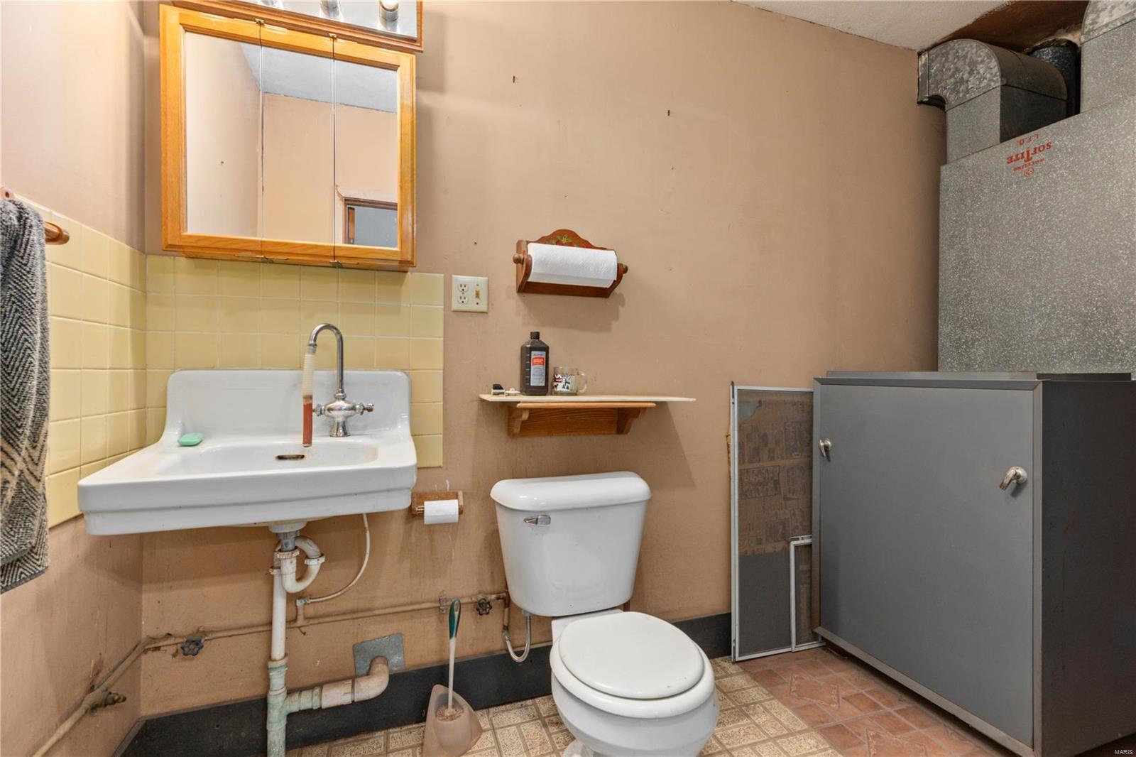 206 W Phillips Street Property Photo 32
