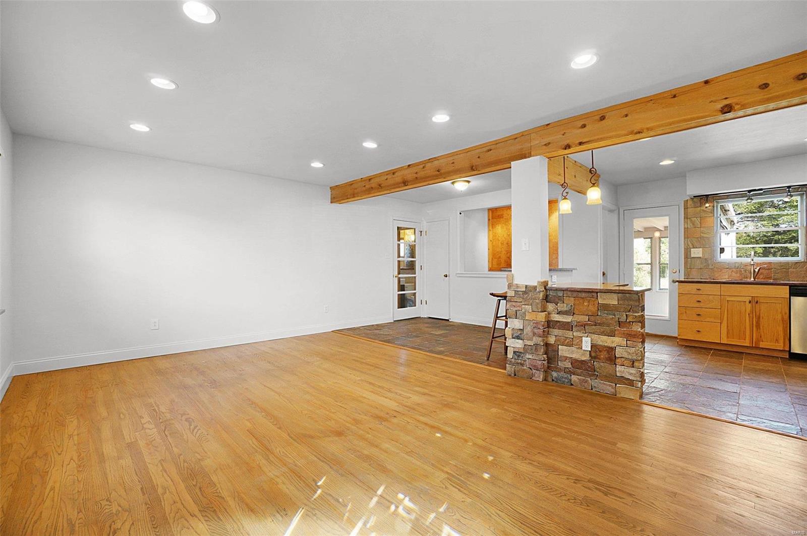 6138 Erb Road Property Photo 3
