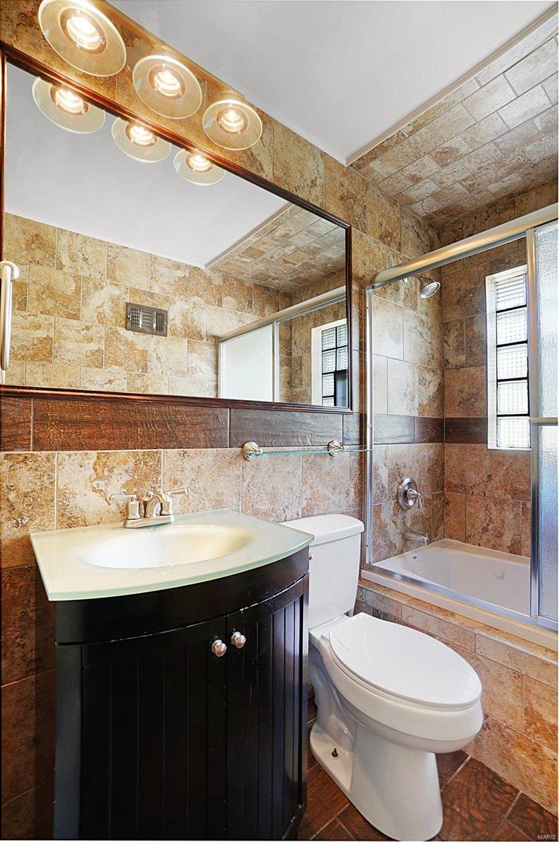 6138 Erb Road Property Photo 12