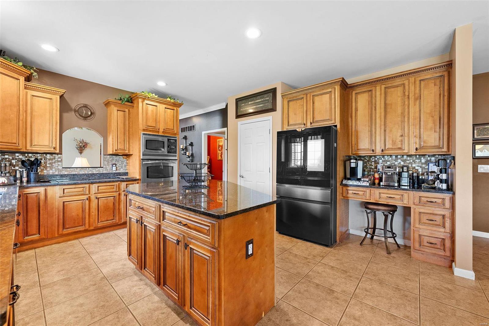 1008 Castleview Court Property Photo 7
