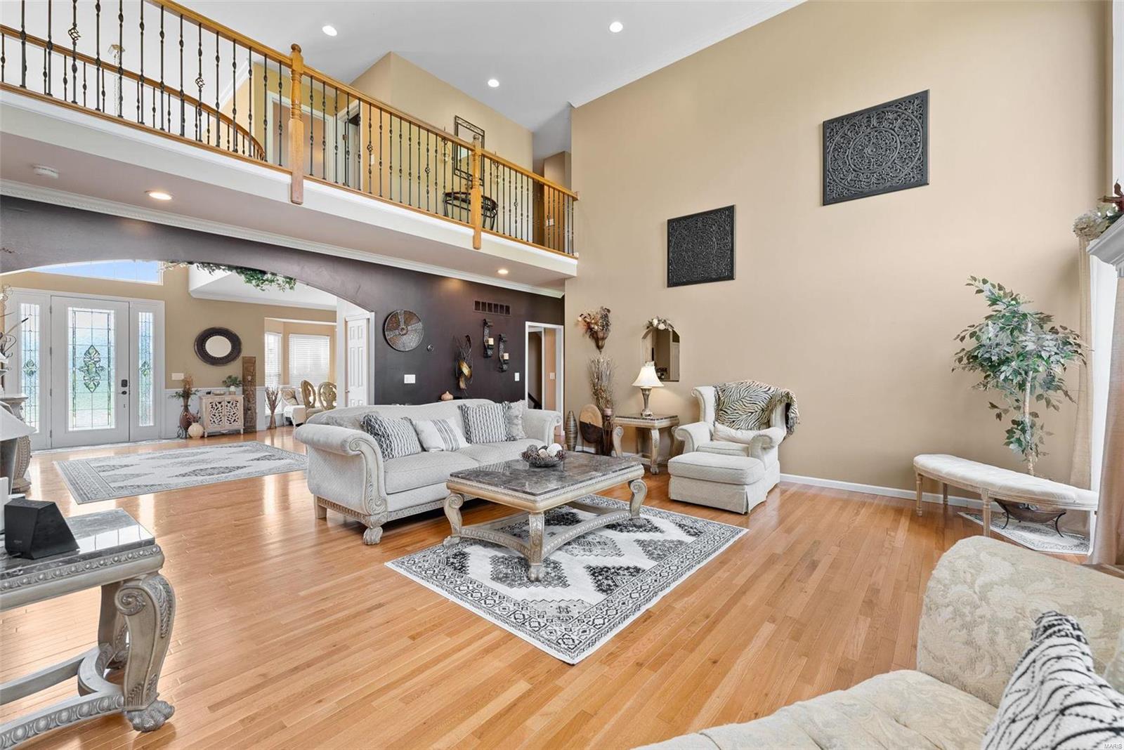 1008 Castleview Court Property Photo 15