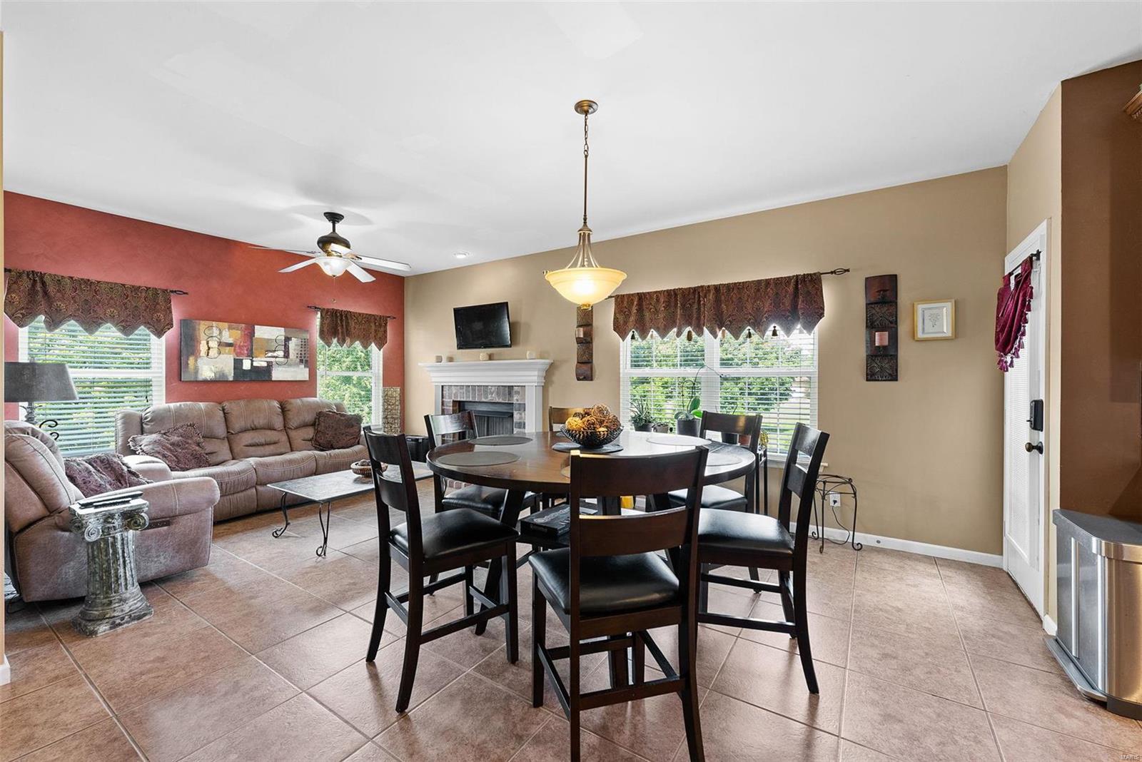 1008 Castleview Court Property Photo 20