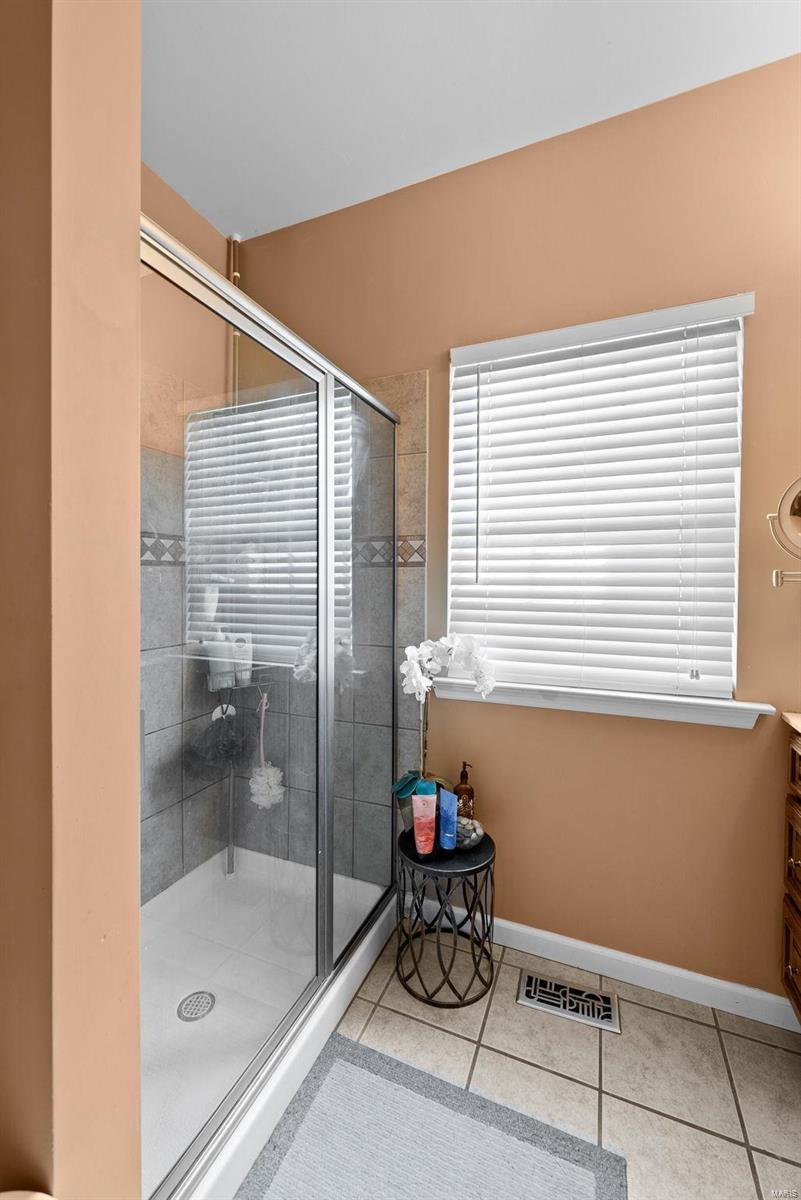 1008 Castleview Court Property Photo 25