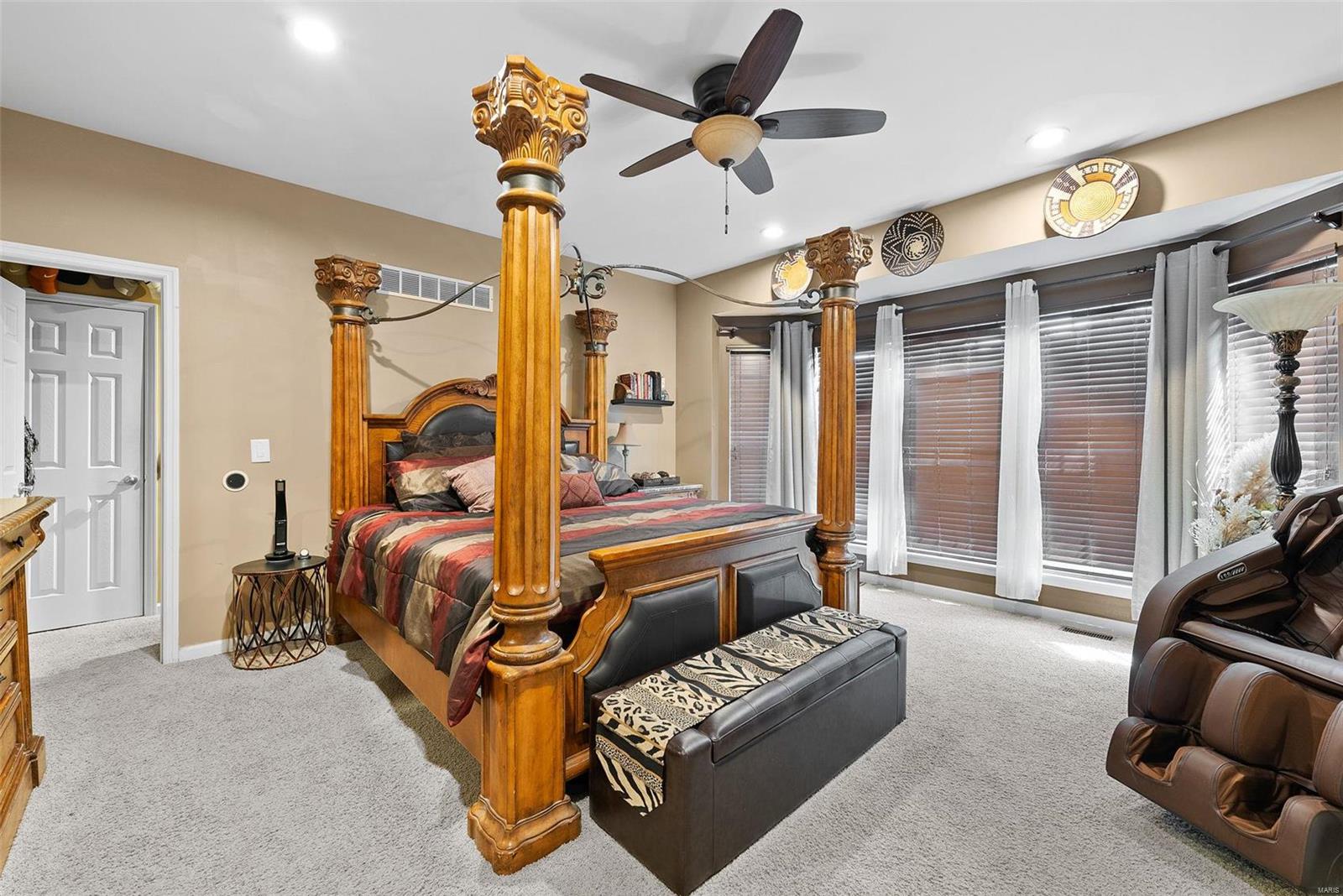 1008 Castleview Court Property Photo 27